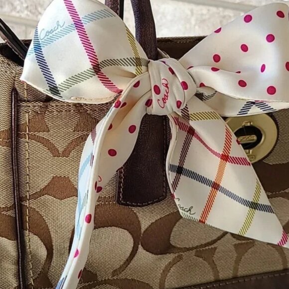 Coach - Monogram C Shopper brown canvas tote - Picture 13 of 16